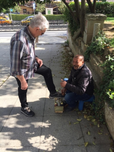 shoe shine